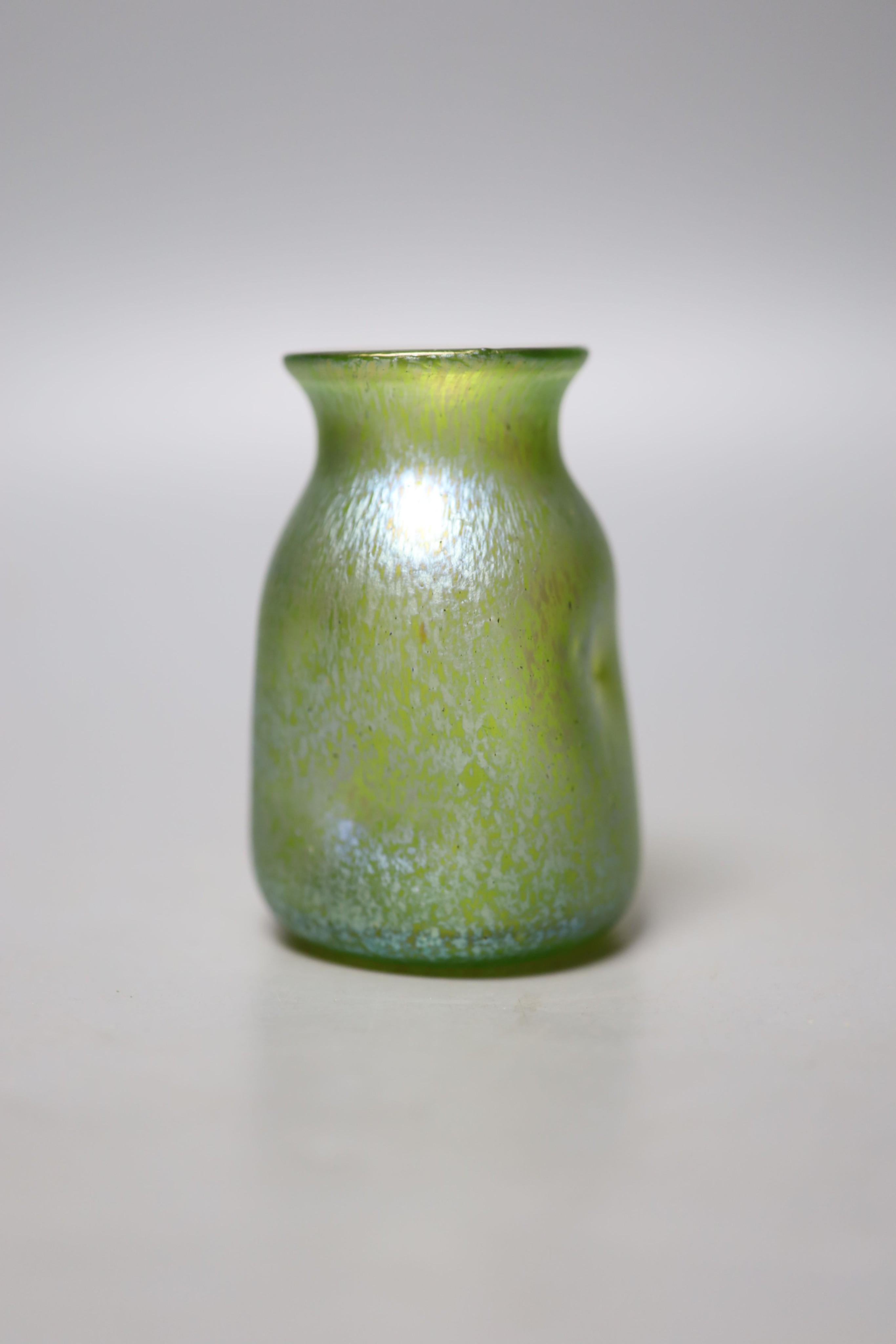 A Loetz iridescent green glass posy vase, 9cm